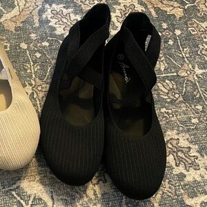 Black Women's Ballet Flats